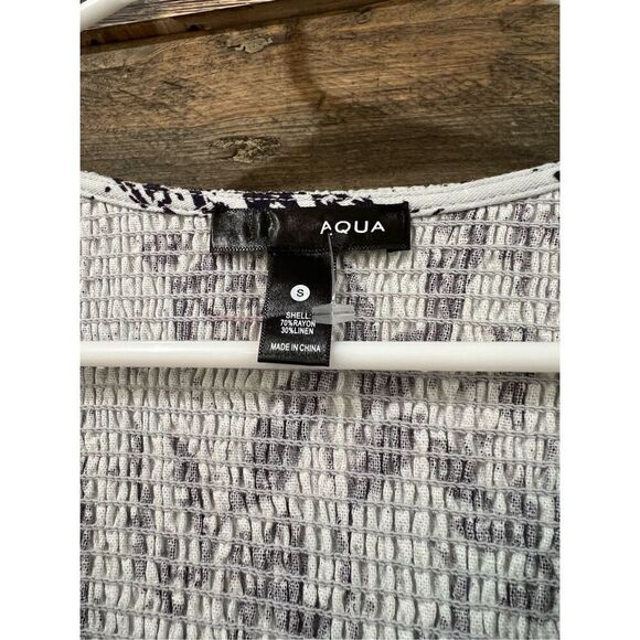 Aqua NWT Smocked Floral Print Midi Dress Blue Multi V- Neck Sz S - Picture 4 of 9